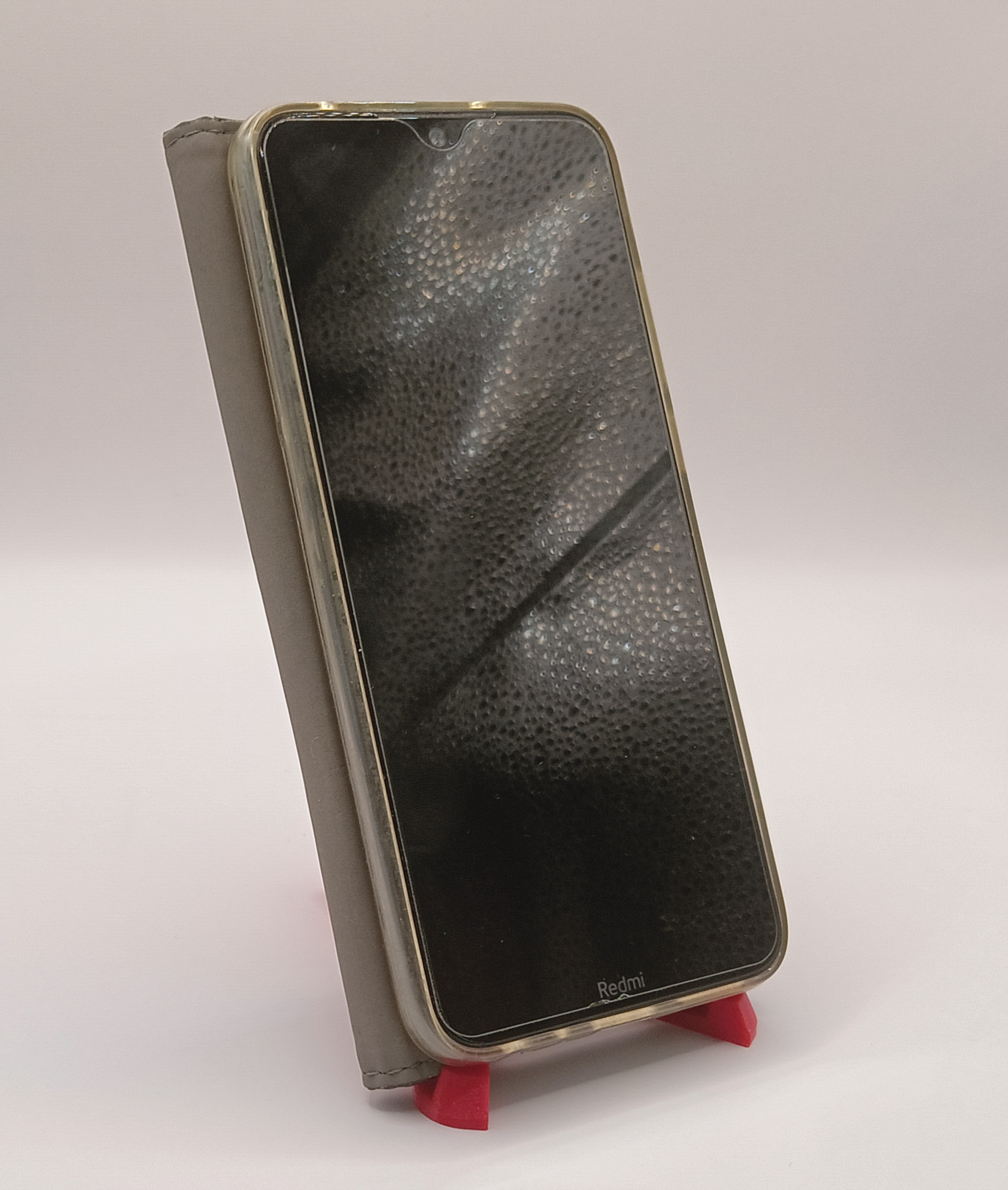 Brelok: Stojak na telefon